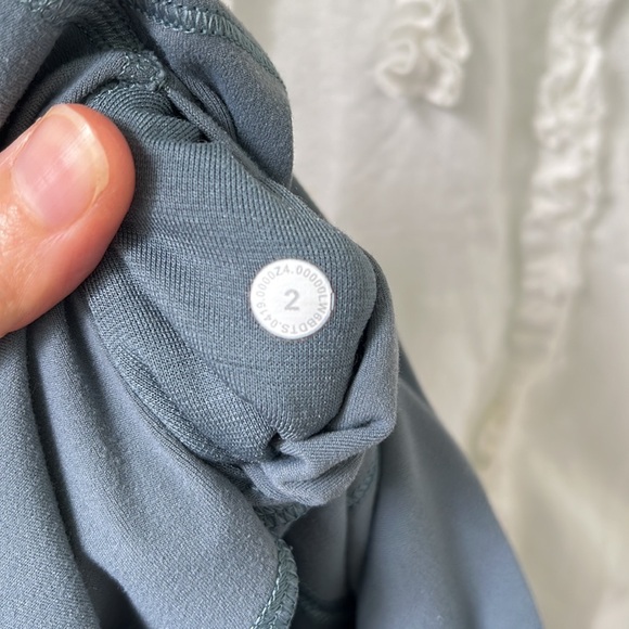 Lululemon Align Crop *21" size 2 - Picture 8 of 8